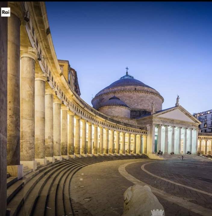 Centro Storico Casa Elegante Per Famiglia Villa Napels Buitenkant foto